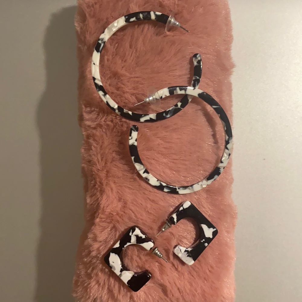 2 set of Elizabeth and James Hoop Earrings